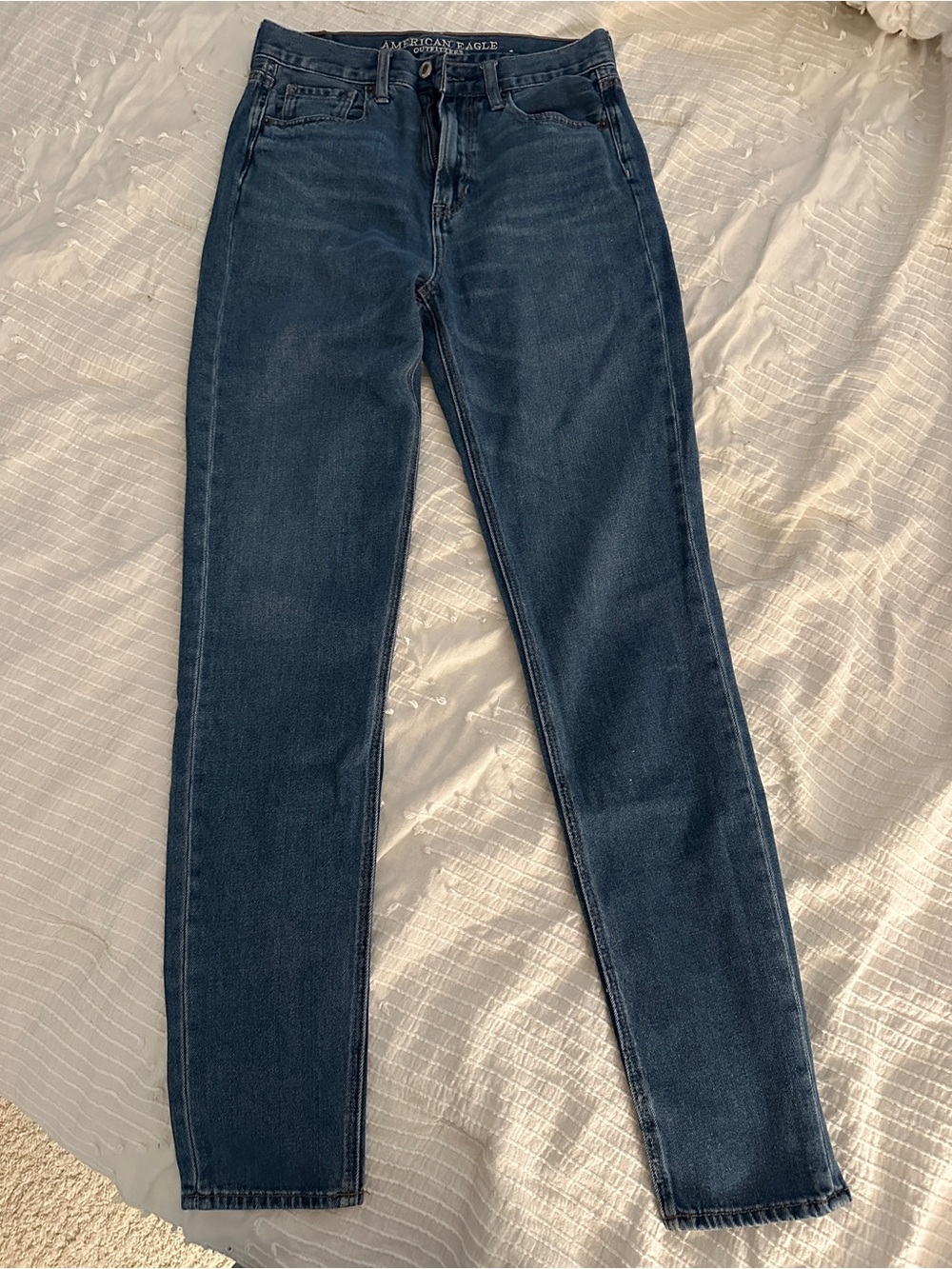 American Eagle Outfitters Mom Jeans